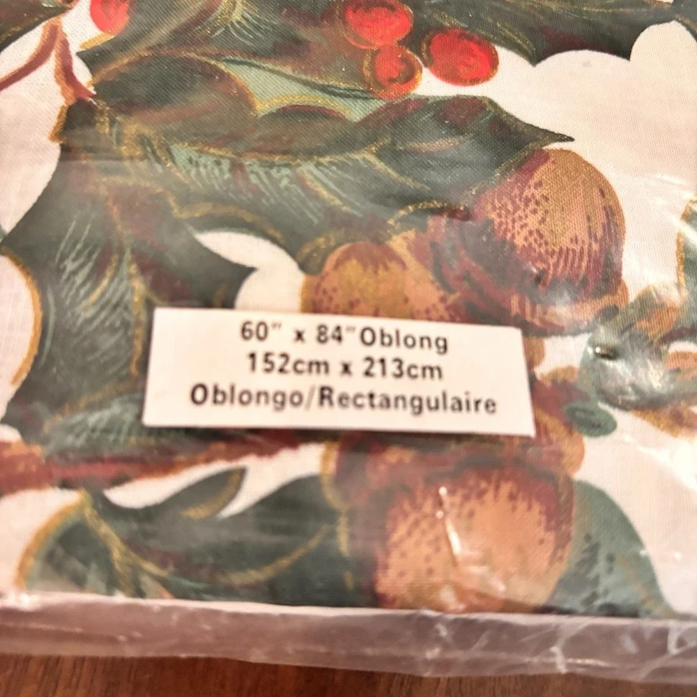 Bardwil Seasons Woodcliff‎ Christmas Tablecloth 60x84 Oblong Rectangular NEW